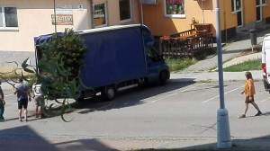 Ukázka vyklizeni terasy Jasparovi červen 2018